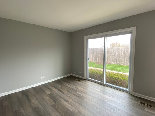 Photo - 623 Robin Ct