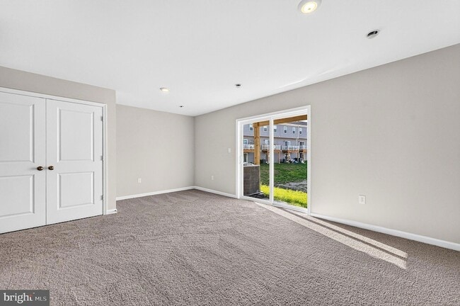 120 Essex Dr