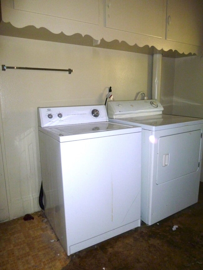 Photo - Walling Unit A