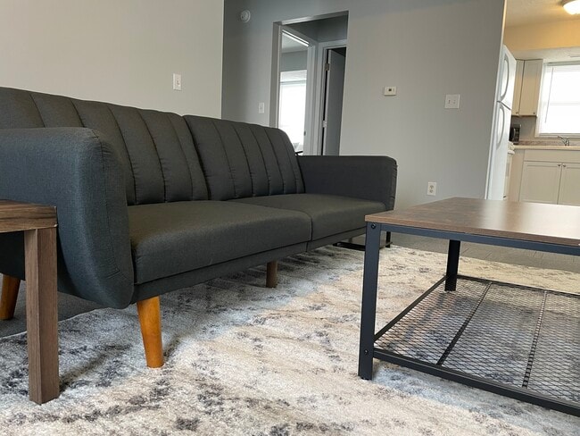 Building Photo - 360 Stone Dr Unit D