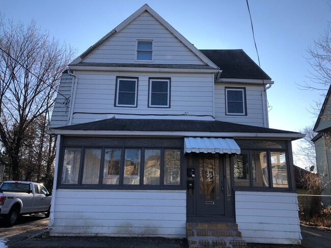 Building Photo - 25 Downs Ave Unit 2 Rental