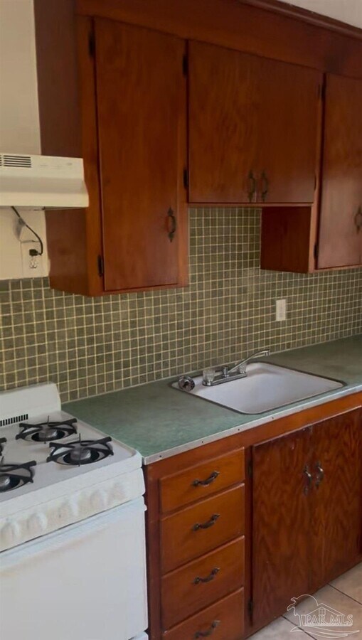 Photo - 13 Marine Dr