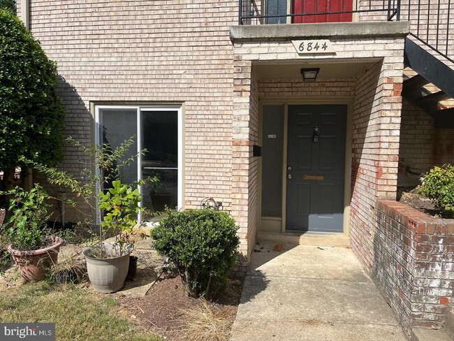 Building Photo - 6844 Perry Penney Dr Rental