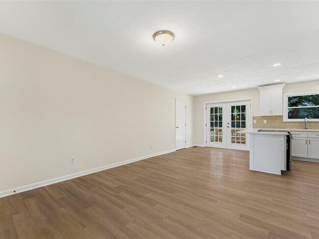 Photo - 6371 Westbury Rd