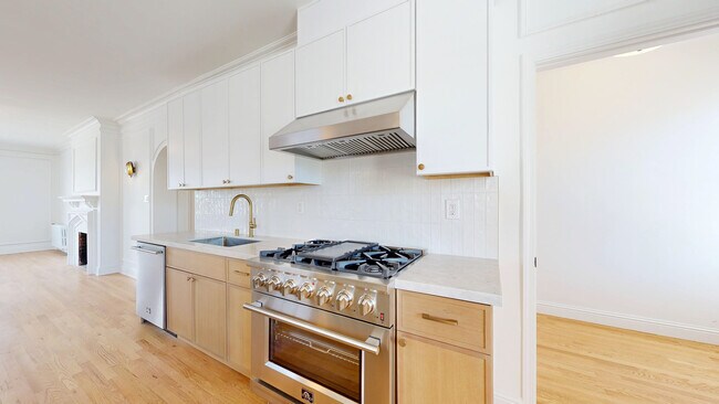 Photo - 495 32nd Ave Unidad 204A