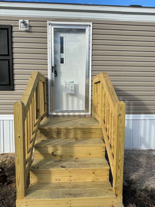 Photo - 141 Littleton St