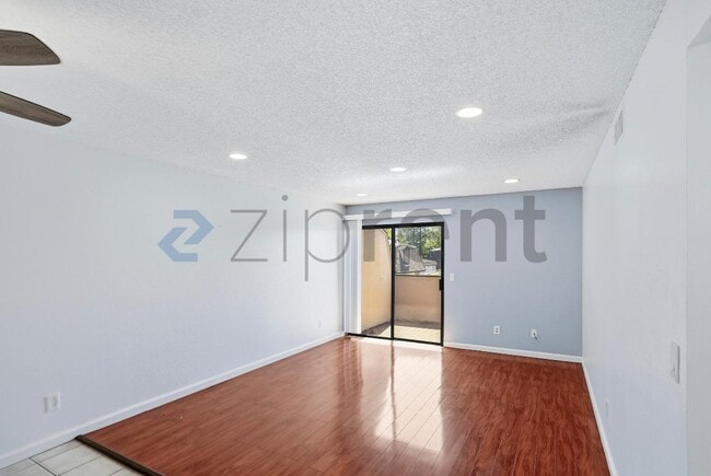 Photo - 3272 Shadow Park Pl