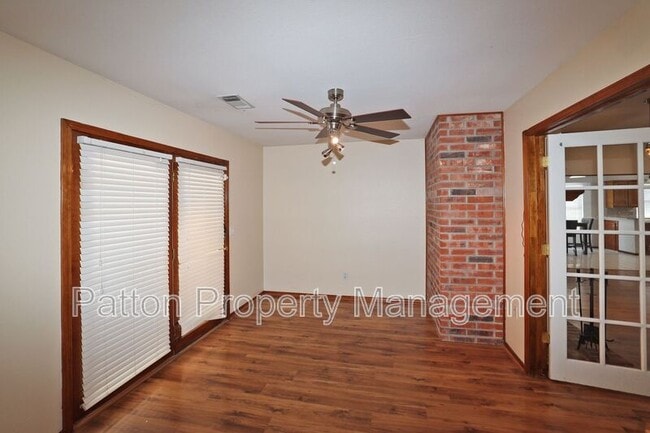 Photo - 7003 Sheldon Rd