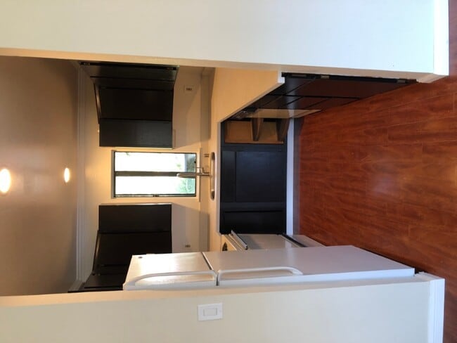 Photo - 27 Stevens Pl Unidad Apt. E