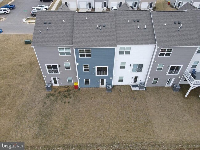99 Gray Silver Rd