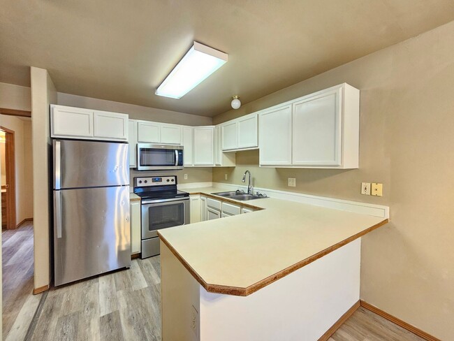 Photo - 407 E 8th Ave Unidad #2