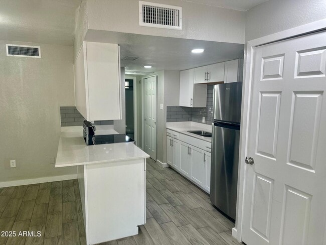 Photo - 16801 N 26th St