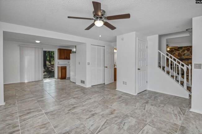 Photo - 220 N Donar Dr