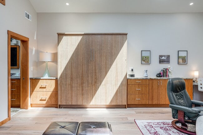 Photo - 2820 Van Buren St Unit ID1304974P