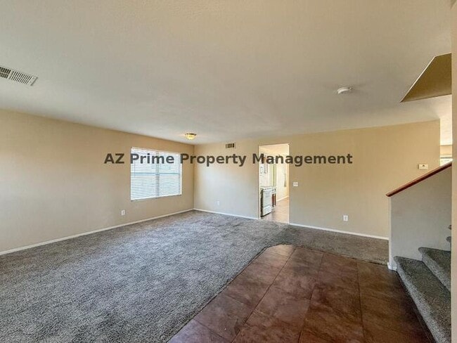 Photo - 583 W Racine Loop