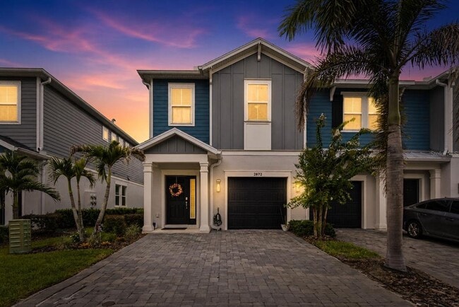 2872 Grand Kemerton Pl