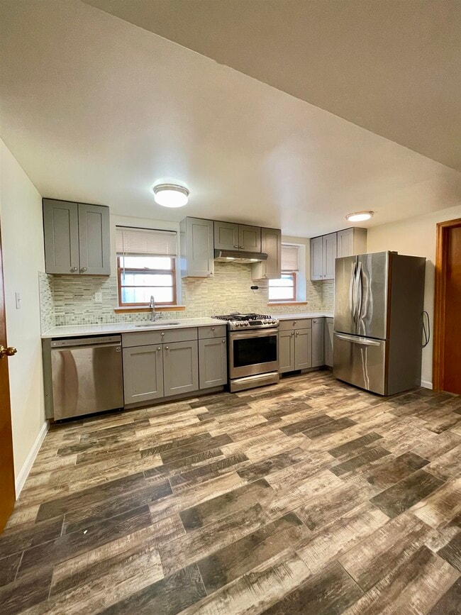 Photo - 230 Webster Ave Unit 1