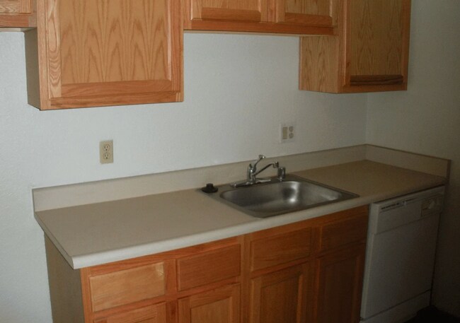 Photo - 2 Bed 2 Bath Duplex!