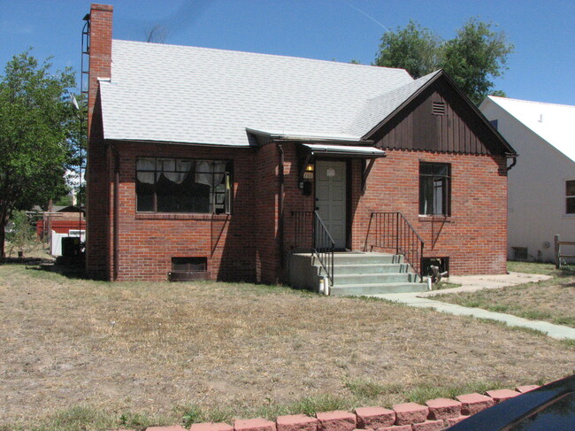 Photo - 705 S 8th St