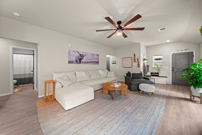 Photo - 14346 High Hl Dr