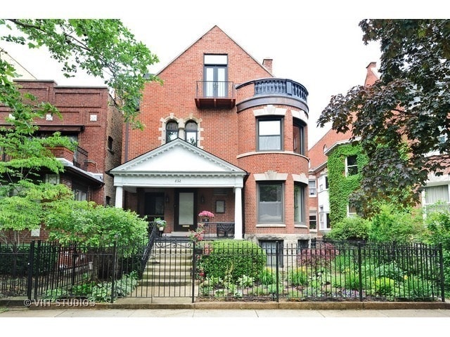Building exterior - 832 W George St Unit GF