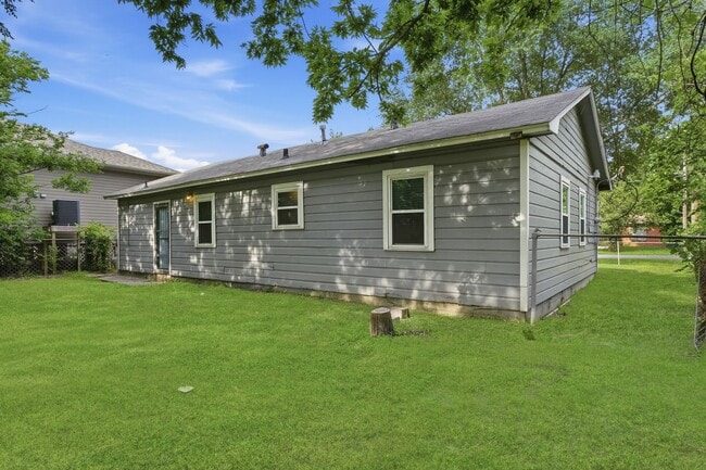 Photo - 3909 Leffingwell St