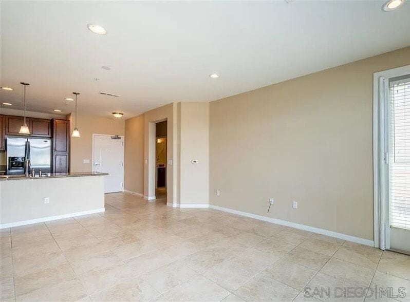Photo - 3887 Pell Pl Unidad 415