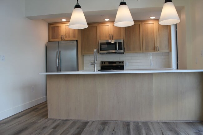 Building Photo - The Twin Unit 1