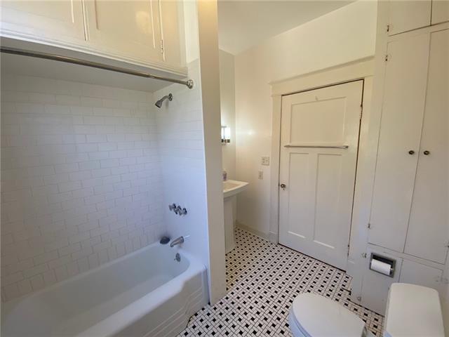 Photo - 7319 Nelson St