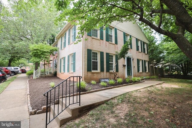 Building Photo - 2400 Ansdel Ct Rental