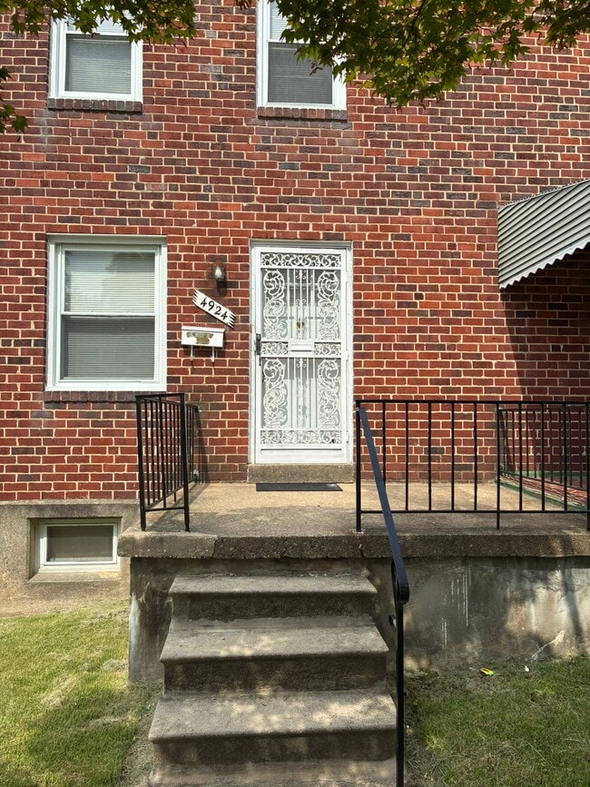 Building Photo - Saint Georges Avenue Rental