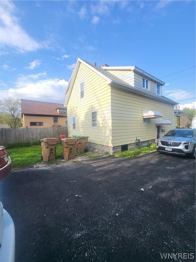 Photo - 1368 Harlem Rd