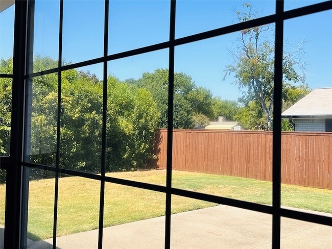 1533 W Spring Creek Pkwy