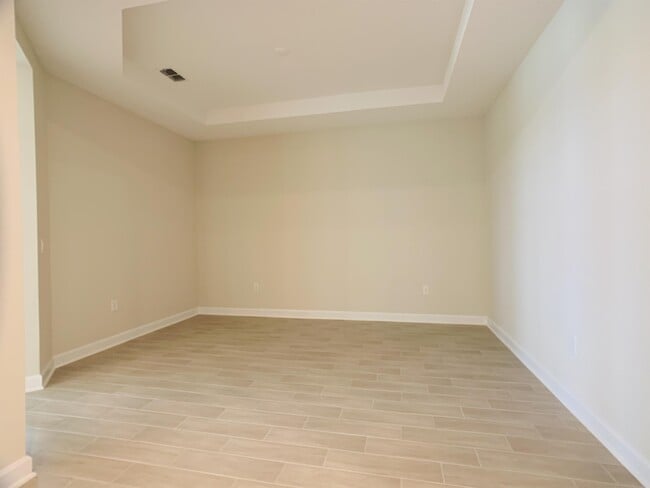 Photo - 2775 Norway Maple Ct