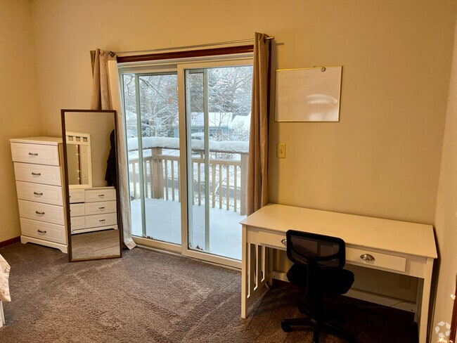 Building Photo - 19239 W Fairview Dr Rental