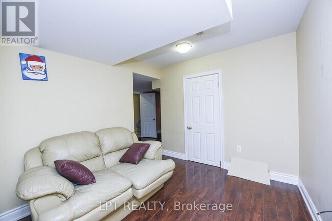 Photo - 93 Templehill Rd