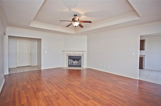 Photo - 807 SW Sandrock Rd