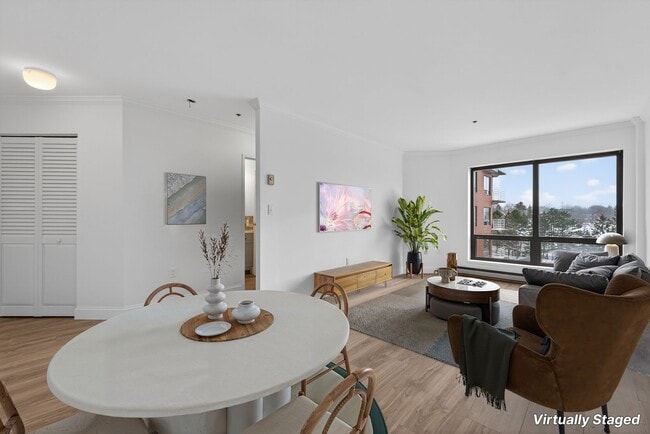 Building Photo - 1 Bedroom Condo in South Portland at Breakwater High Rise