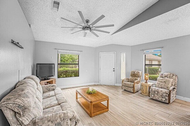 Photo - 2826 Stoneway Ln