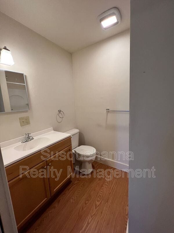 Photo - 175 E Derry Rd Unit Apt. E