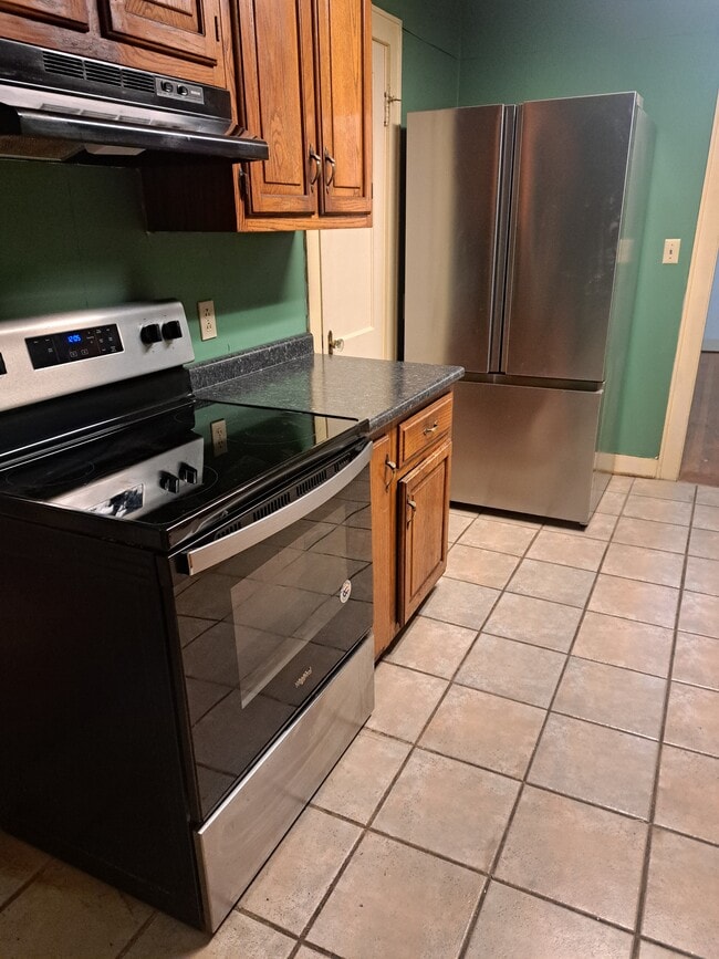 Photo - 66 Davis Ave