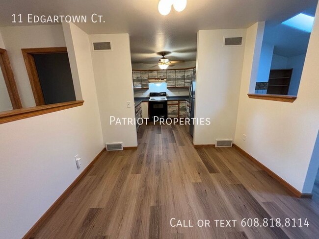 Photo - 11 Edgartown Ct