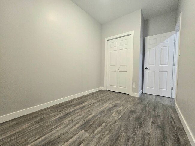 Photo - Unit 8 -337 Grenville Ave