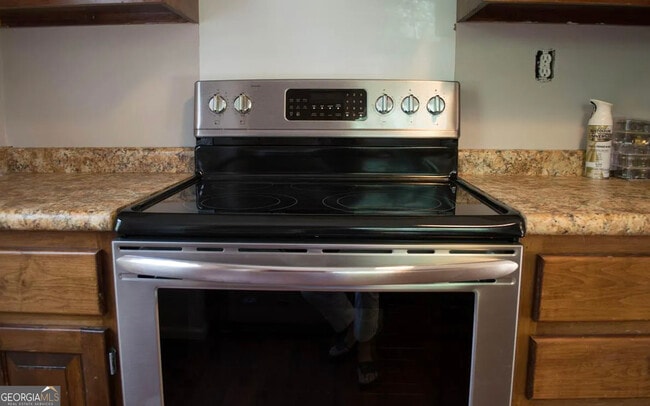 Photo - 1080 Maple Cir