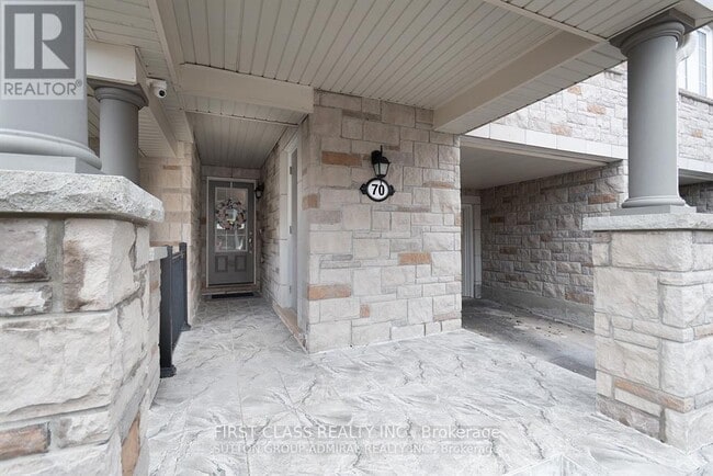 Photo - 70 Minlow Way