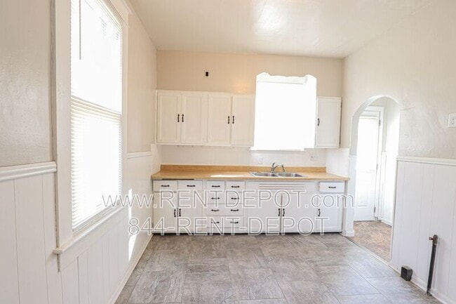 Photo - 1500 S Morton Ave