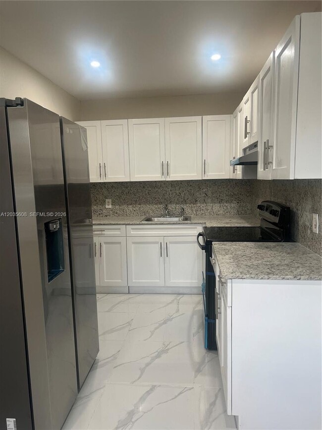 Photo - 395 NE 112th St