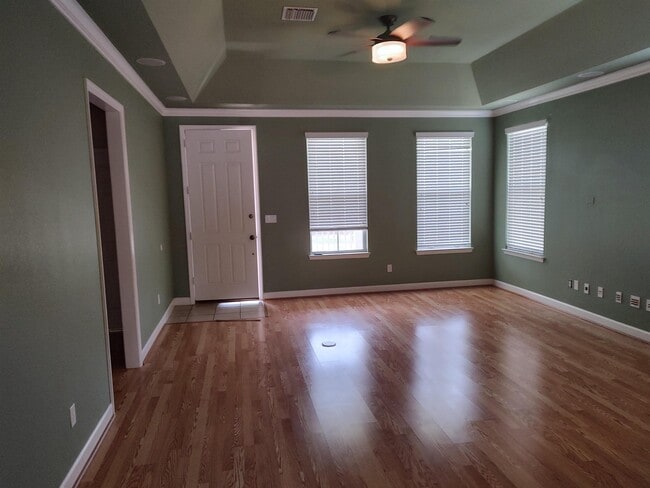 Photo - 3324 Calumet Dr