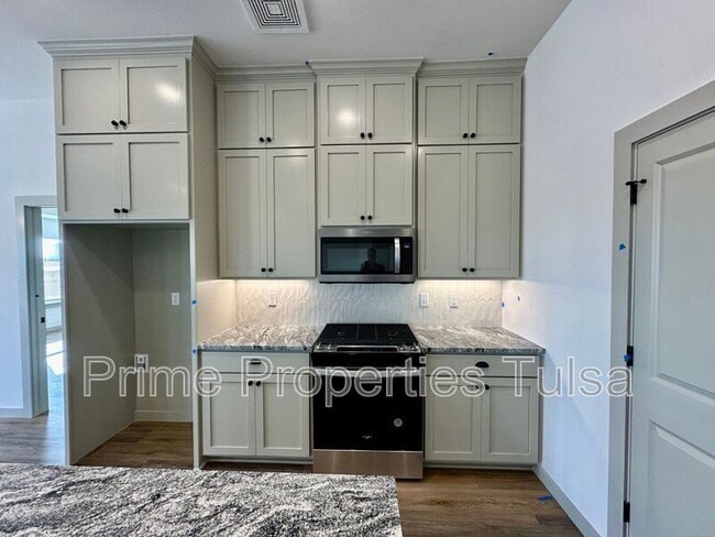 Photo - 13507 S 95th E Ave