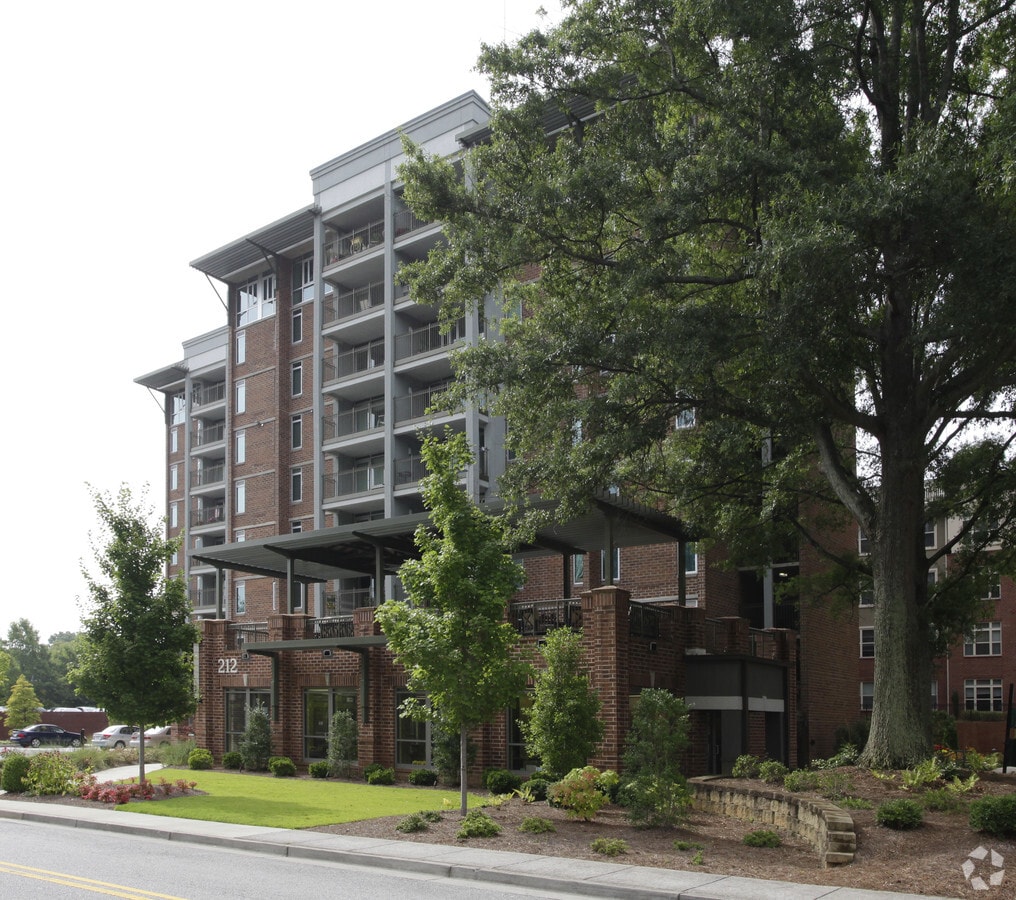 Photo - The Tower at Dorsey Manor: 62+